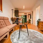 شقة The Geometrist - Stunning 1br With Balcony بوخارست