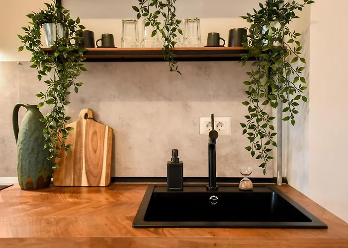 The Geometrist - Stunning 1br With Balcony Daire Bükreş