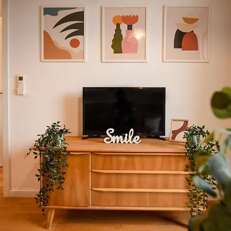 The Geometrist - Stunning 1br With Balcony Apartment Bucharest