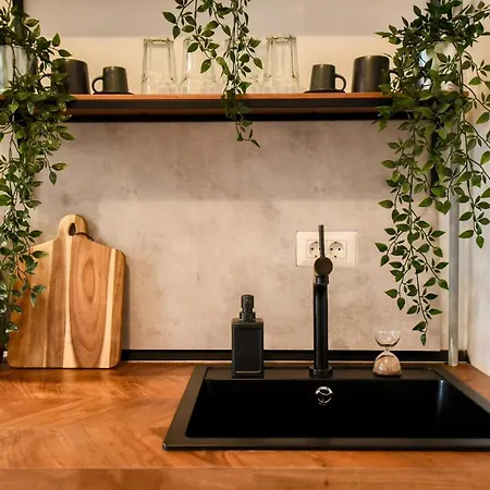 The Geometrist - Stunning 1br With Balcony Apartment Bucharest